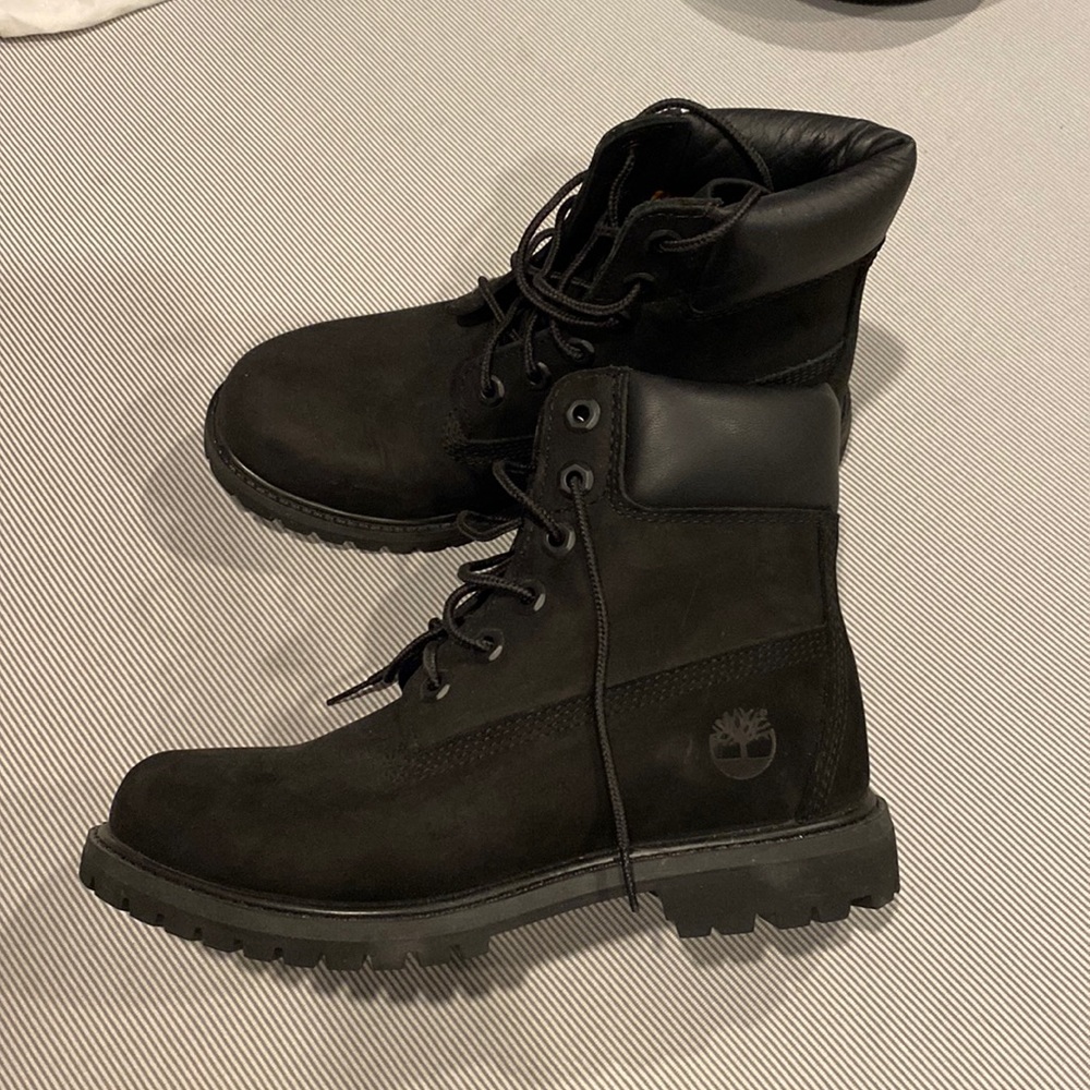 Black timberland boots